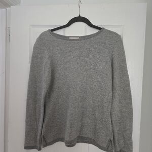 Elegant Gray Women's Crew Neck Sweater